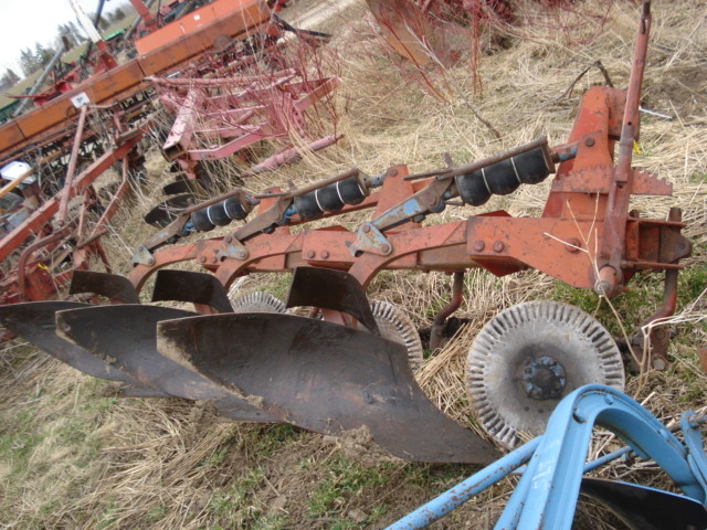 Tillage - Plows  Overum Plow Photo