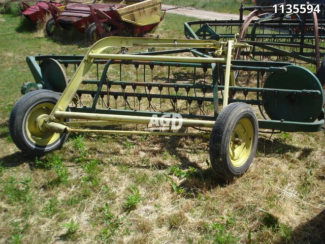 Hay/Forage/Livestock  John Deere 640 Rake Photo