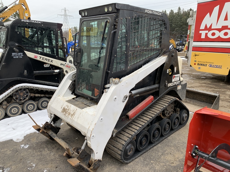 Landscape & Construction  We Finance All Types of Credit - 2015 TEREX ASV R070T COMPACT TRACK LOADER Photo