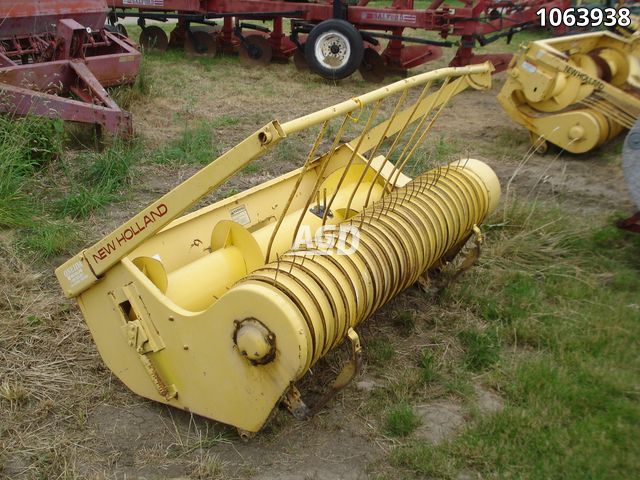 New Holland 770W Header - Pickup