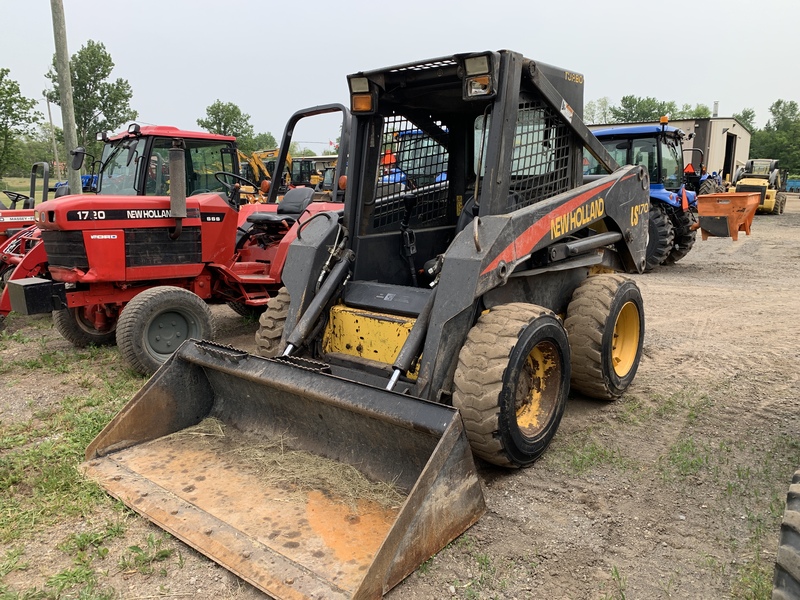 Landscape & Construction  We Finance All Types of Credit! - NEW HOLLAND LS170 SKID STEER LOADER Photo