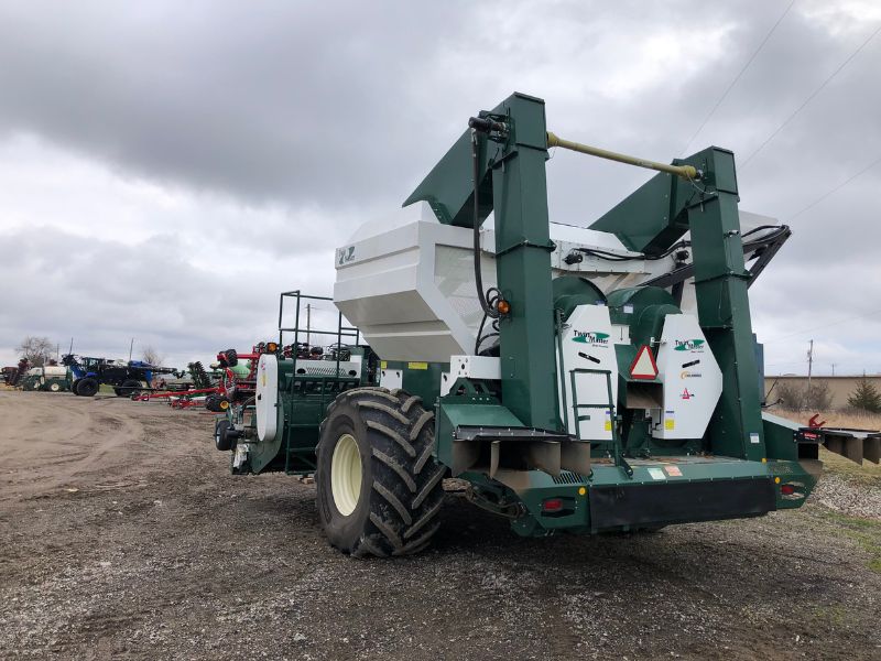 Agriculture  We Finance All Types of Credit! - 2018 PICKETT TWIN MASTER PULL TYPE COMBINE Photo