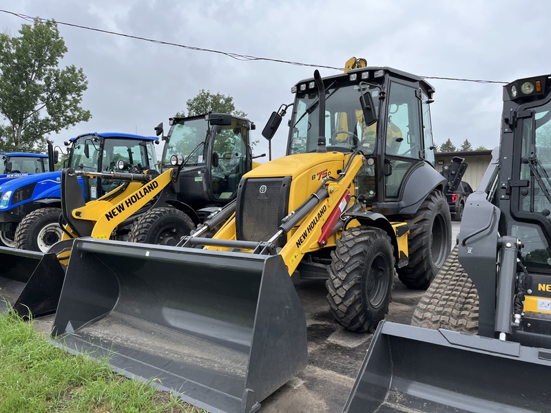 Landscape & Construction  We Finance All Types of Credit! - 2023 NEW HOLLAND B75D LOADER BACKHOE Photo