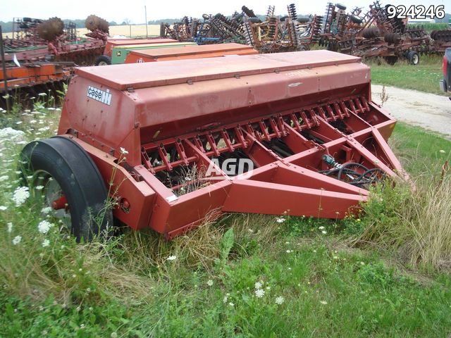 Planting  Case IH 5100 Drill Photo