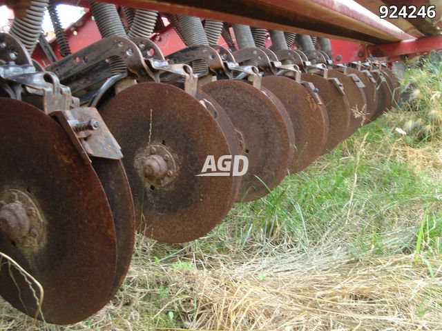 Planting  Case IH 5100 Drill Photo