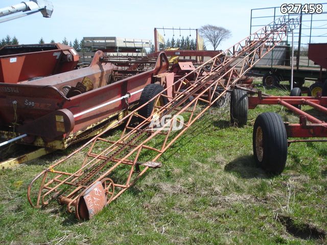 Hay/Forage/Livestock  Bale Elevator Photo