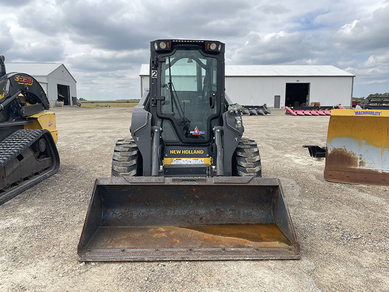 Landscape & Construction  We Finance All Types of Credit! - 2022 NEW HOLLAND L320 SKID STEER LOADER Photo