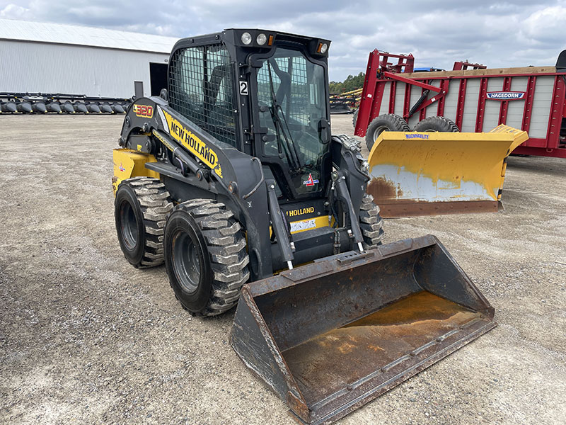 Landscape & Construction  We Finance All Types of Credit! - 2022 NEW HOLLAND L320 SKID STEER LOADER Photo