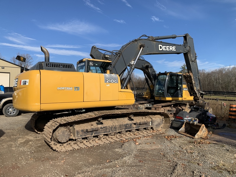 Landscape & Construction  We Finance All Types of Credit! - 2013 JOHN DEERE 210G LC EXCAVATOR Photo