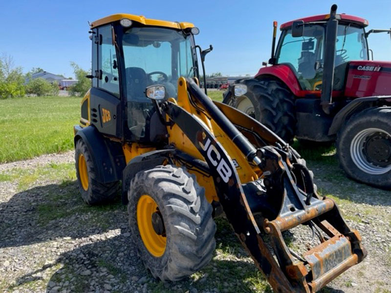 Landscape & Construction  We Finance All Types of Credit! - 2017 JCB 409 WHEEL LOADER Photo