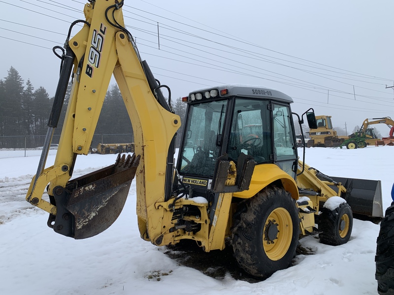 Landscape & Construction  We Finance All Types of Credit! - NEW HOLLAND B95C LOADER BACKHOE -LOW HOURS Photo