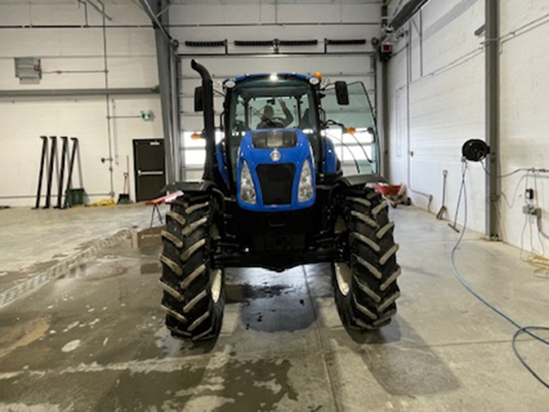 Agriculture  We Finance All Types of Credit! - 2017 NEW HOLLAND TS6.120 TRACTOR Photo