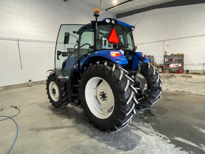 Agriculture  We Finance All Types of Credit! - 2017 NEW HOLLAND TS6.120 TRACTOR Photo