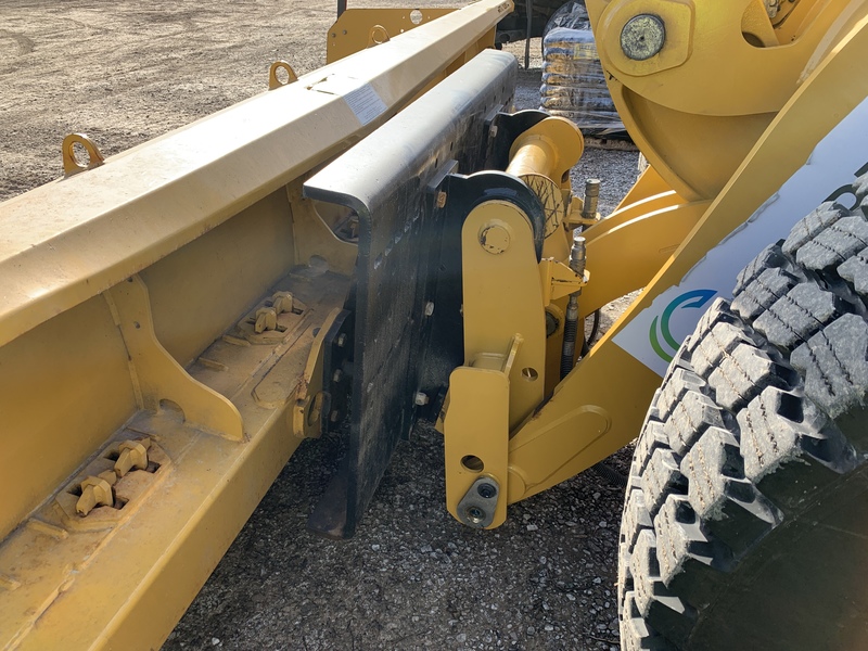 Landscape & Construction  We Finance All Types of Credit! - CATERPILLAR 914 WHEEL LOADER Photo