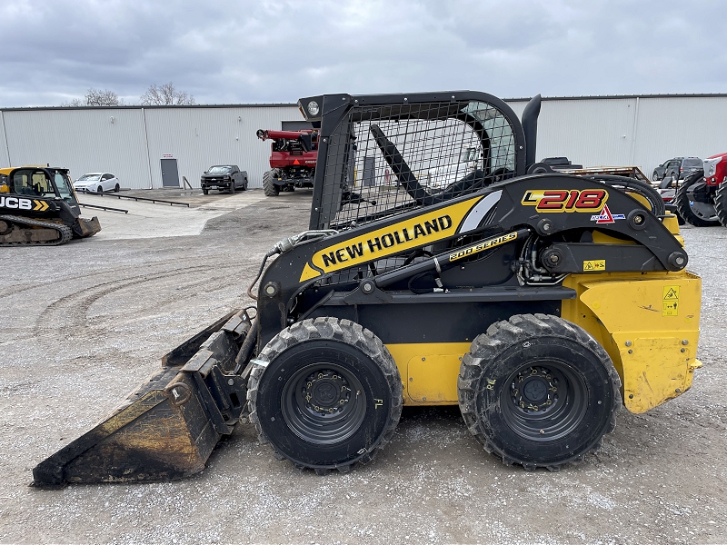 Landscape & Construction  We Finance All Types of Credit! - 2019 NEW HOLLAND L218-T4B SKID STEER LOADER Photo