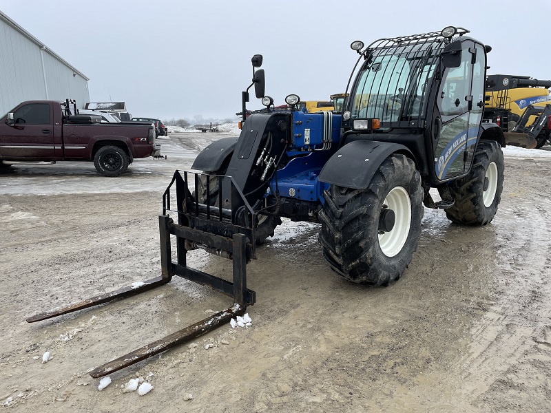 Landscape & Construction  We Finance All Types of Credit! - 2015 NEW HOLLAND LM7.42 ELITE TELEHANDLER Photo