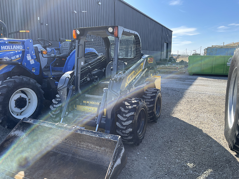 Landscape & Construction  We Finance All Types of Credit! - 2017 NEW HOLLAND L218-T4B SKID STEER Photo