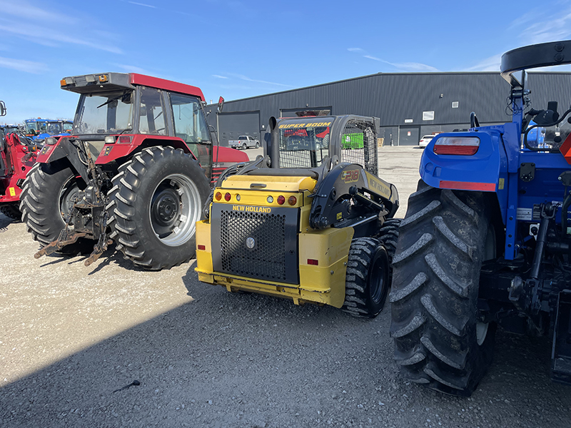 Landscape & Construction  We Finance All Types of Credit! - 2017 NEW HOLLAND L218-T4B SKID STEER Photo