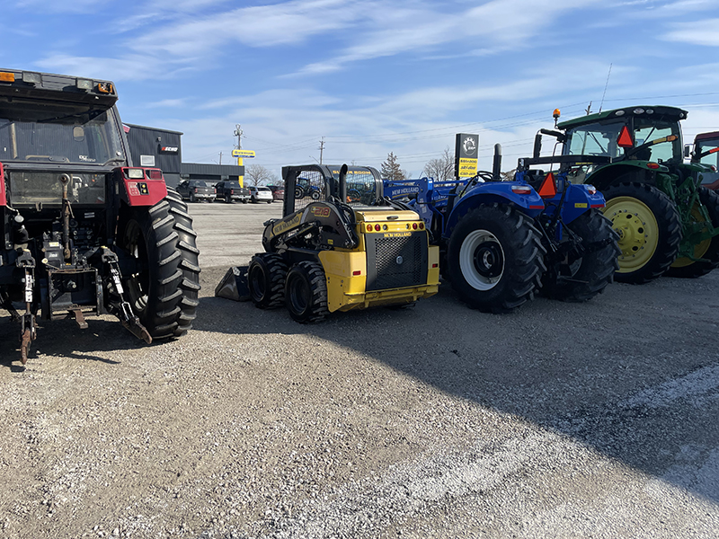 Landscape & Construction  We Finance All Types of Credit! - 2017 NEW HOLLAND L218-T4B SKID STEER Photo