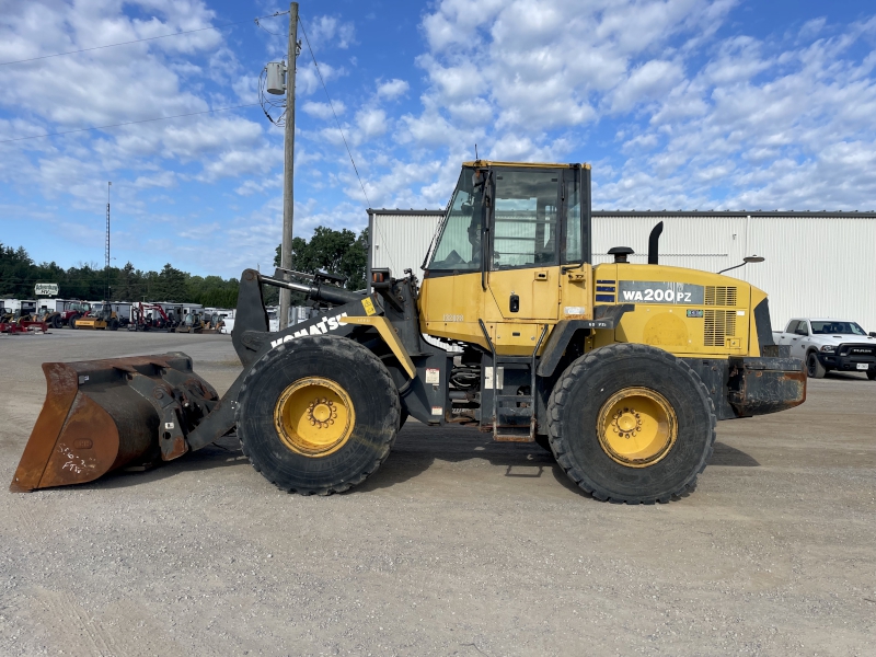 Landscape & Construction  We Finance All Types of Credit! - 2014 KOMATSU WA200PZ-6 WHEEL LOADER Photo