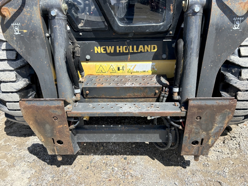 Landscape & Construction  We Finance All Types of Credit! - 2014 NEW HOLLAND L223 SKID STEER LOADER Photo