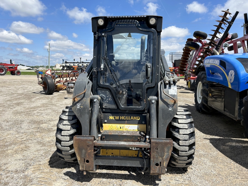 Landscape & Construction  We Finance All Types of Credit! - 2014 NEW HOLLAND L223 SKID STEER LOADER Photo