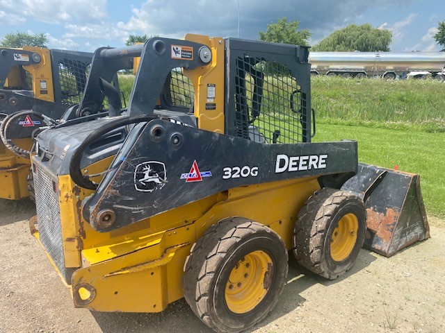 Landscape & Construction  We Finance All Types of Credit! - 2018 JOHN DEERE 320G SKID STEER LOADER Photo