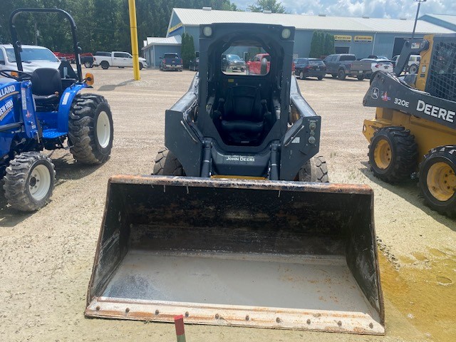 Landscape & Construction  We Finance All Types of Credit! - 2018 JOHN DEERE 320G SKID STEER LOADER Photo