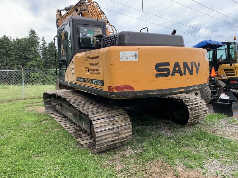 Landscape & Construction  We Finance All Types of Credit! - 2013 SANY SY235C LC EXCAVATOR Photo