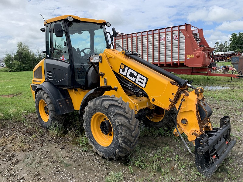 Landscape & Construction  We Finance All Types of Credit! - 2019 JCB TM220 ARTICULATED TELESCOPIC WHEEL LOADER Photo