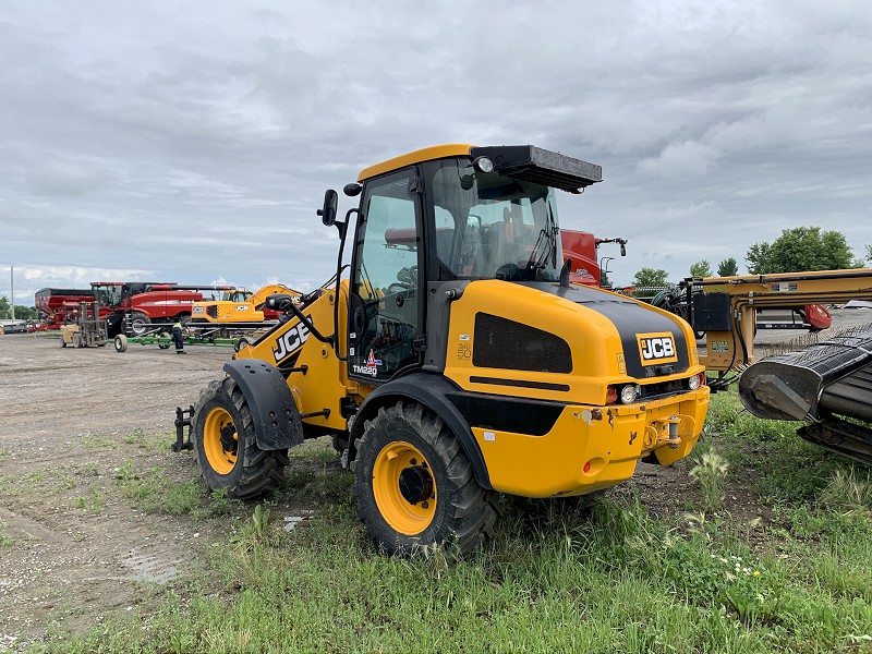 Landscape & Construction  We Finance All Types of Credit! - 2019 JCB TM220 ARTICULATED TELESCOPIC WHEEL LOADER Photo