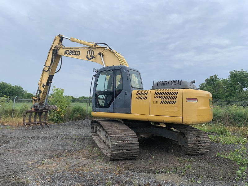 Landscape & Construction  We Finance All Types of Credit! - 2008 KOBELCO SK210 EXCAVATOR Photo