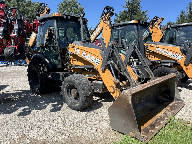 Landscape & Construction  We Finance All Types of Credit! - 2017 CASE 580SN WITH BACKHOE Photo