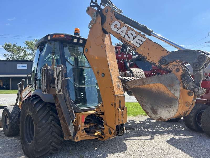 Landscape & Construction  We Finance All Types of Credit! - 2017 CASE 580SN WITH BACKHOE Photo