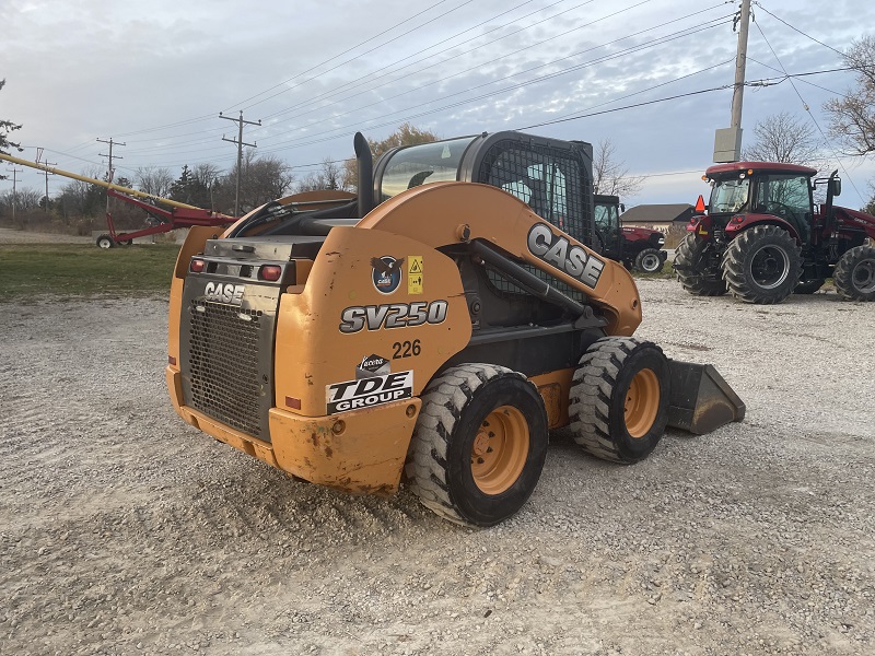 Landscape & Construction  We Finance All Types of Credit! - 2015 CASE SV250 SKID STEER LOADER Photo