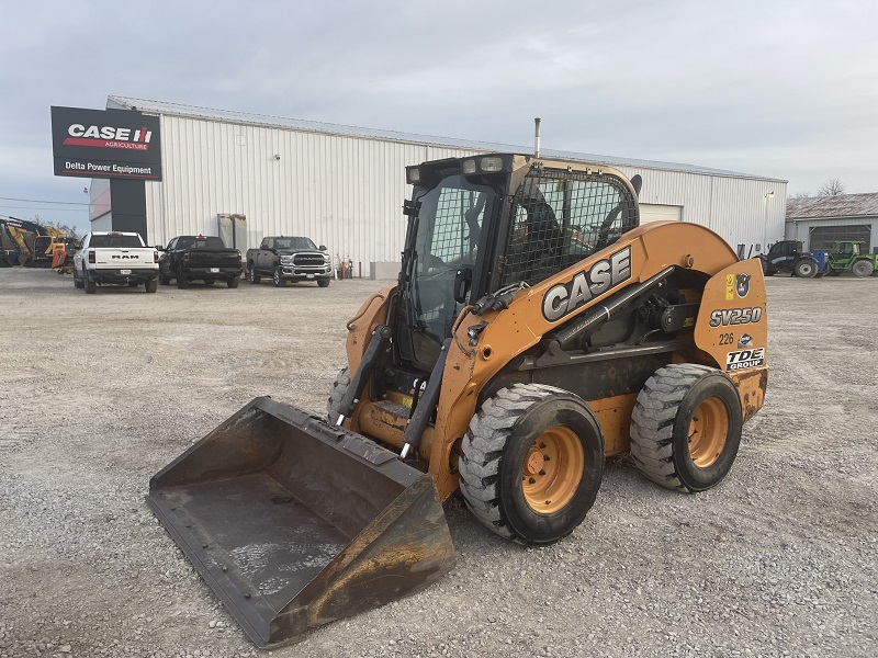 Landscape & Construction  We Finance All Types of Credit! - 2015 CASE SV250 SKID STEER LOADER Photo