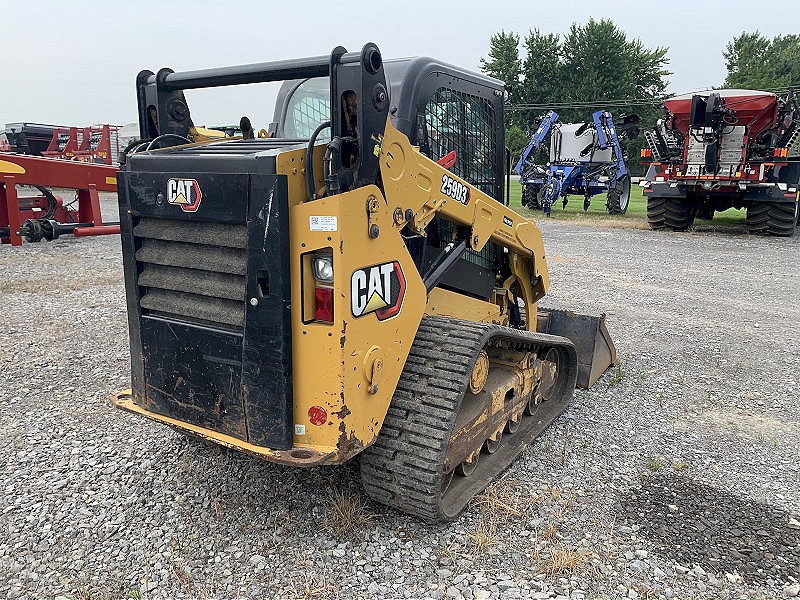 Landscape & Construction  We Finance All Types of Credit! - 2019 CATERPILLAR 259 D3 COMPACT TRACK LOADER Photo