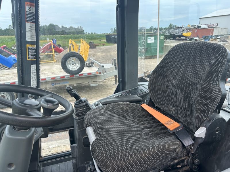 Landscape & Construction  2018 JOHN DEERE 324K HIGHLIFT WHEEL LOADER - We Finance All Types of Credit! Photo