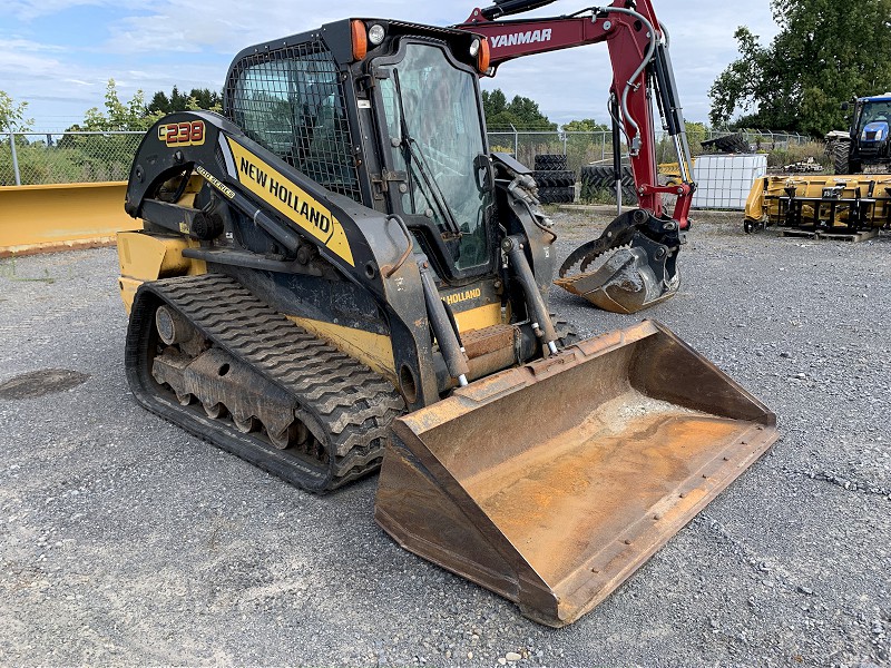 Landscape & Construction  We Finance All Types of Credit! - 2017 NEW HOLLAND C238 COMPACT TRACK LOADER2017 NEW HOLLAND C238 COMPACT TRACK LOADER Photo