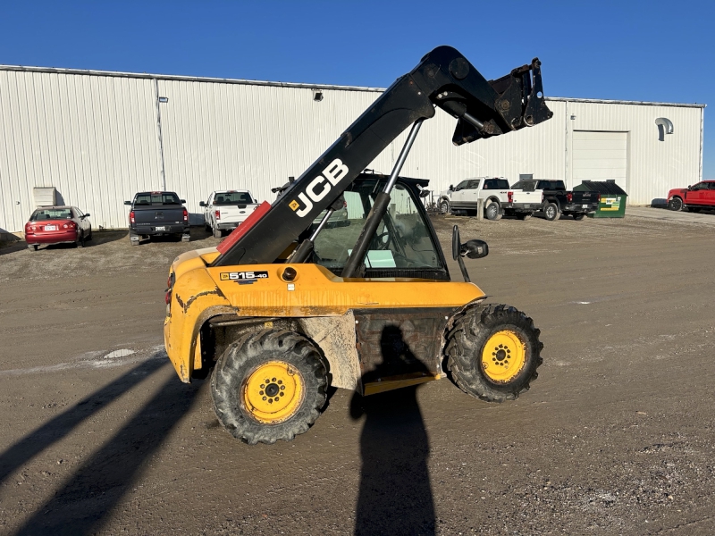 Landscape & Construction  2011 JCB 515-40 TELEHANDLER - We Finance All Types of Credit! Photo