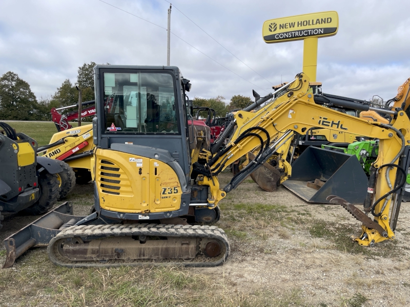 Landscape & Construction  2016 GEHL Z35 GEN 2 MINI EXCAVATOR - We Finance All Types of Credit! Photo