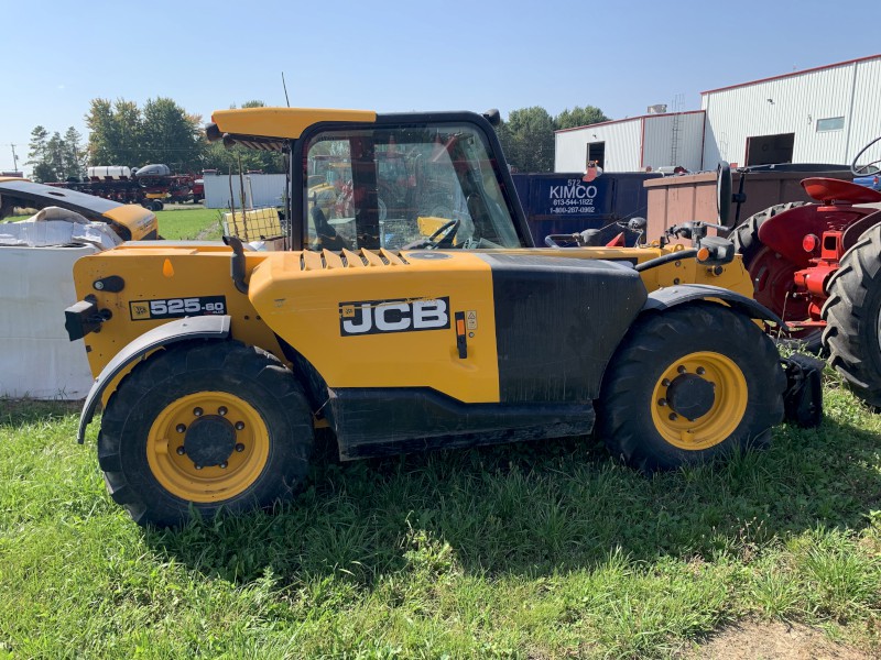 Landscape & Construction  2017 JCB 525-60 TELEHANDLER - We Finance All Types of Credit! Photo