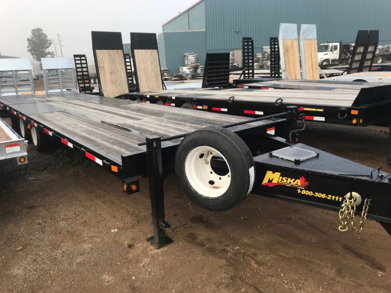  2024 Miska 15 Ton Hydraulic Dovetail Equipment Float Trailer