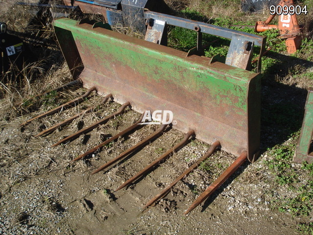 Attachments  John Deere Bucket Photo