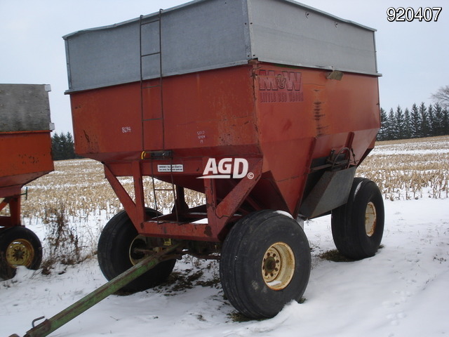 Grain Handling  M&W Gravity Box Photo