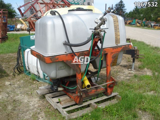 Chemical/Fertilizer Application  3pth Sprayer - Orchard Photo