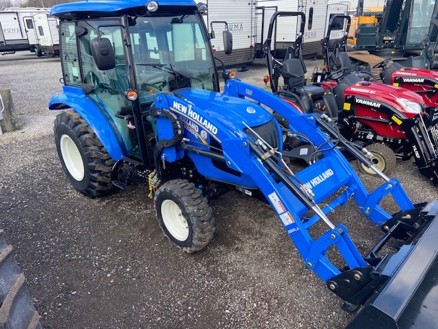 2023 NEW HOLLAND BOOMER 40 TRACTOR WITH LOADER