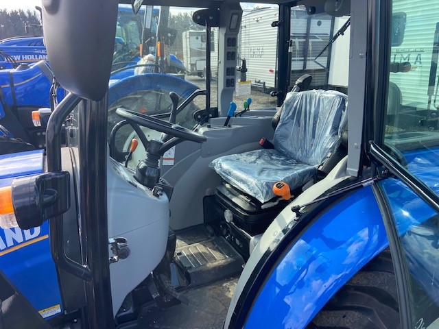 2023 NEW HOLLAND BOOMER 40 TRACTOR WITH LOADER