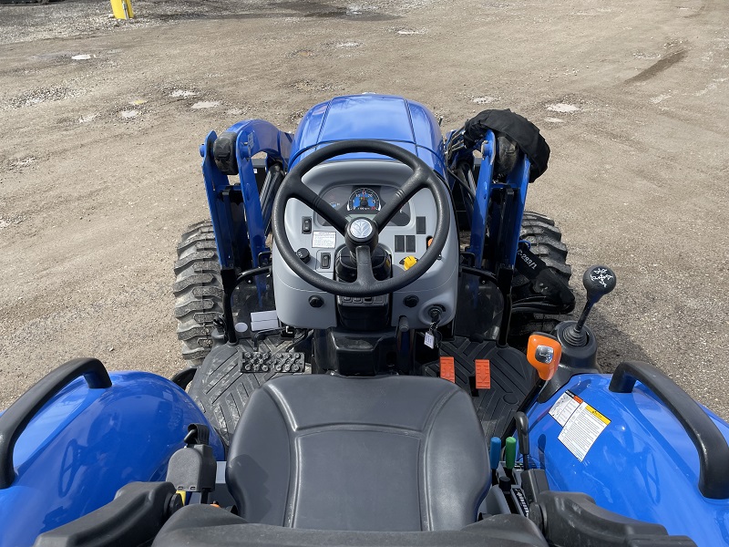 2023 NEW HOLLAND BOOMER 50 TRACTOR WITH LOADER