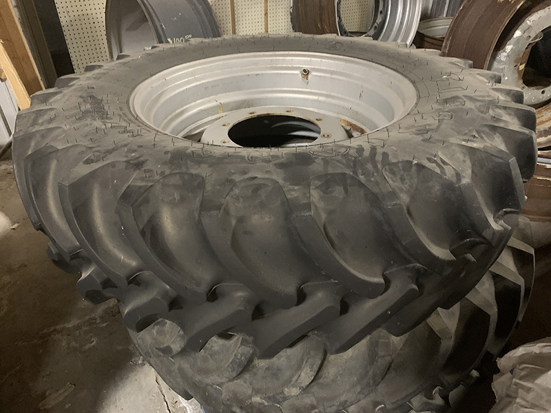 2020 FIRESTONE 380/85R30 AG TRACTOR TIRES